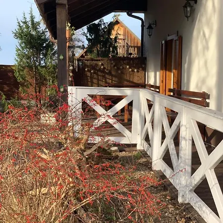 Vakantiehuis Uroczy Dom Nad Jeziorem Sniardwy Tuz Obok Plazy *