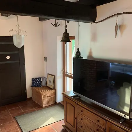 Holiday home Uroczy Dom Nad Jeziorem Sniardwy Tuz Obok Plazy Nowe Guty