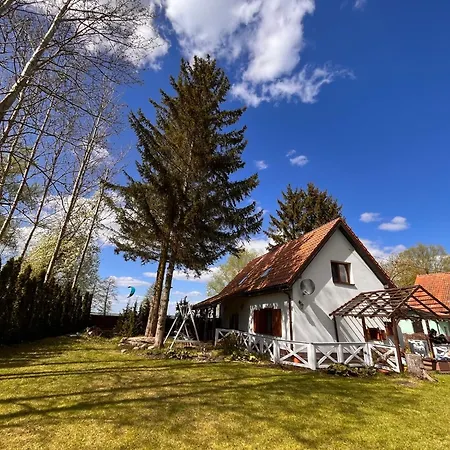 Vakantiehuis Uroczy Dom Nad Jeziorem Sniardwy Tuz Obok Plazy *